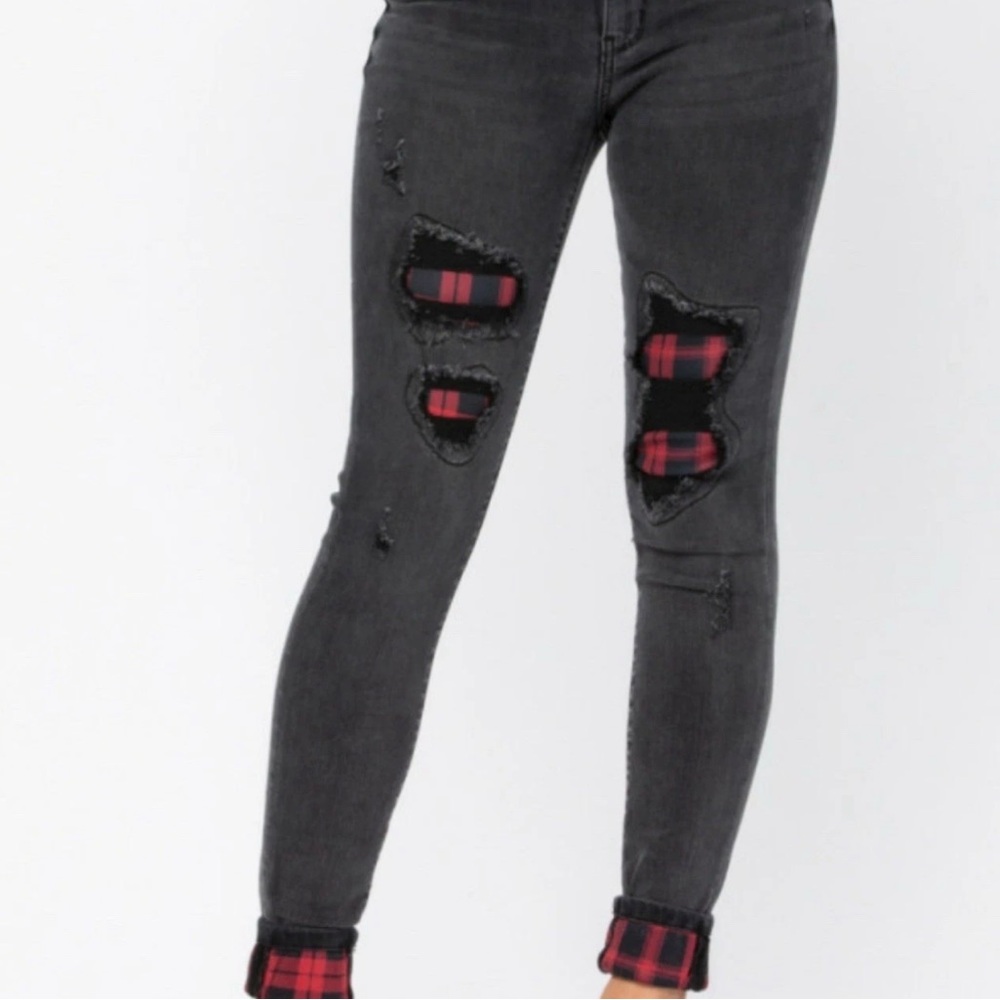 Judy Blue High-Rise Charcoal Jeans with Red Plaid – Size 30